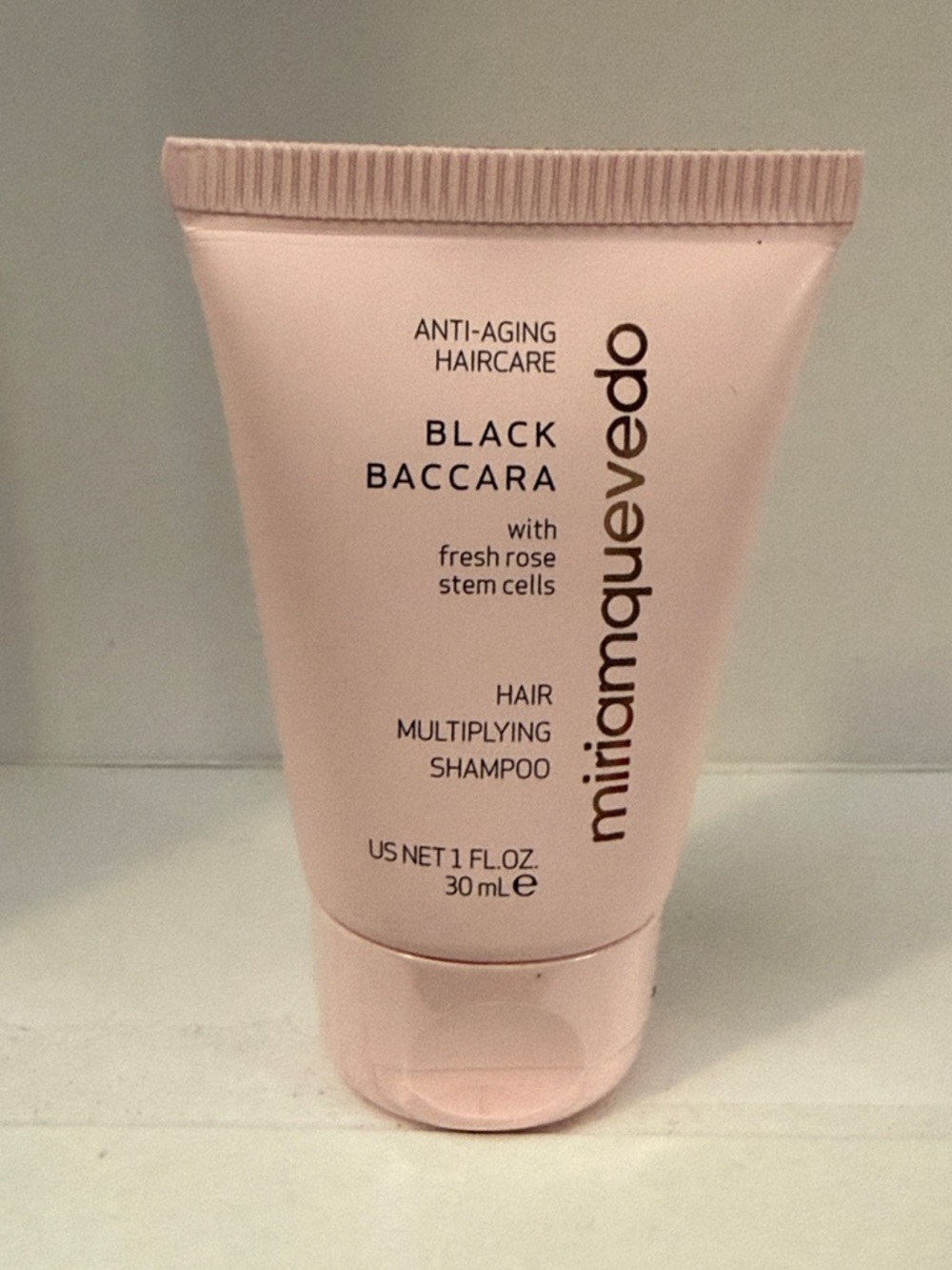 Black Baccara Anti-Aging Hair Multiplying Shampoo - Pink
